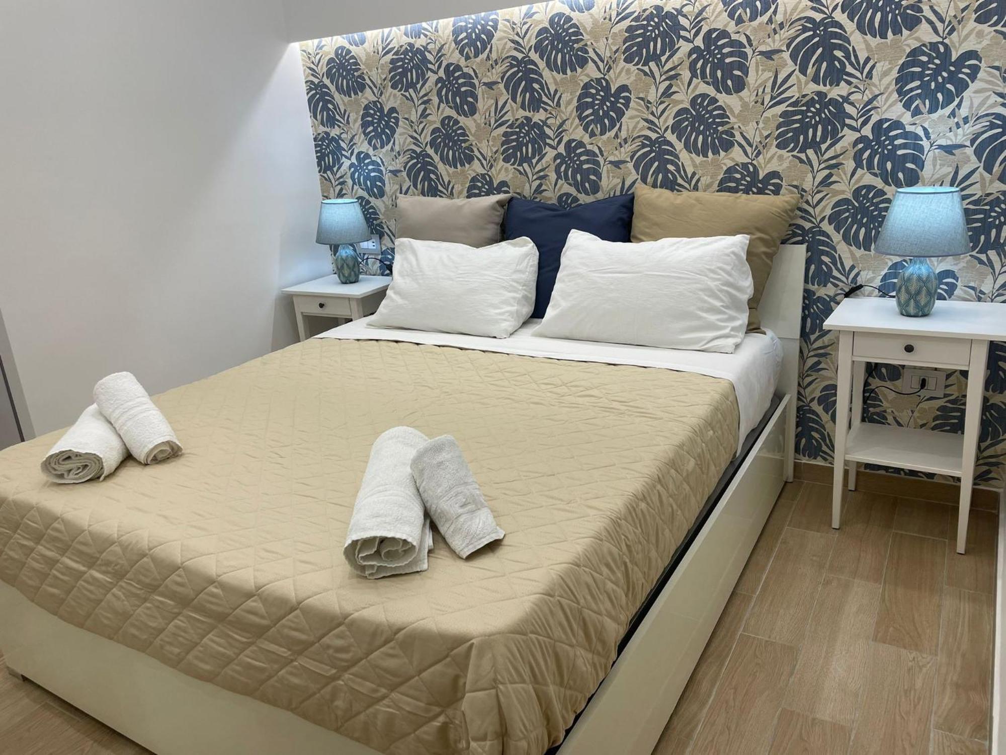 Civico 14 Chiaia Apartment Наполи Екстериор снимка